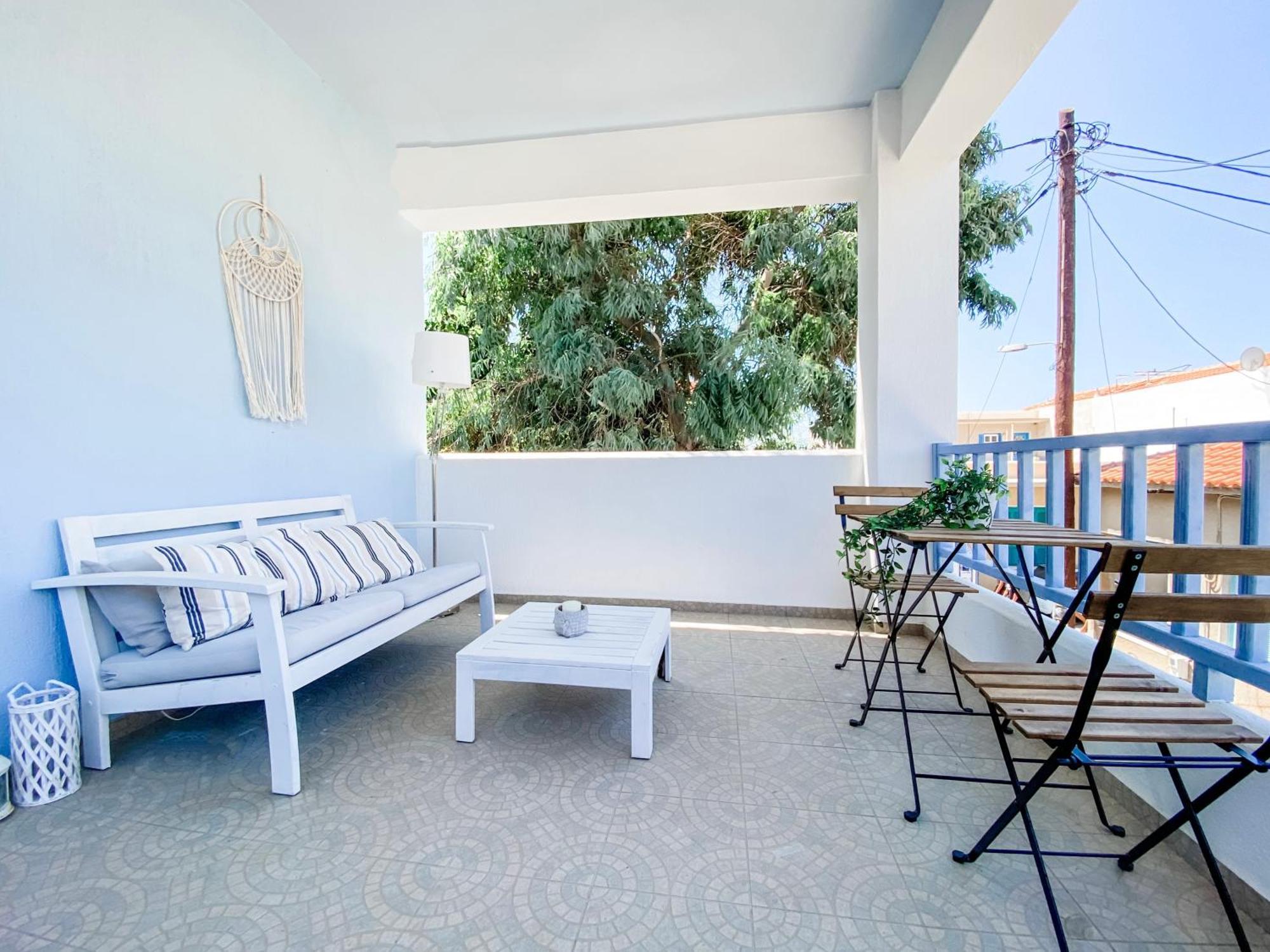 Blue Seaside House With Terrace Apartment Skala Eresou